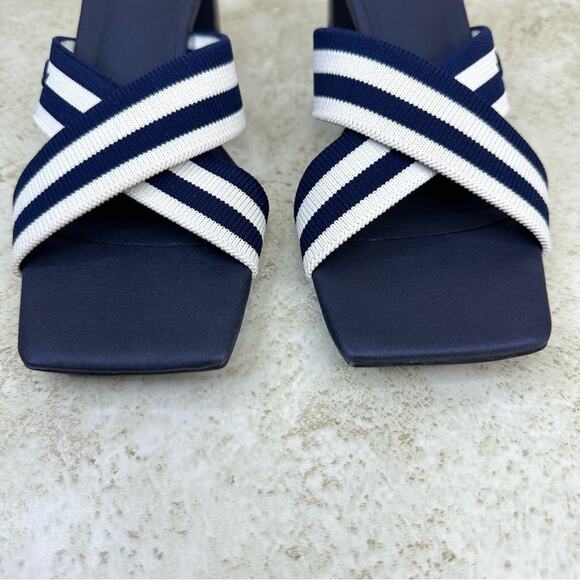 VIVAIA Womens Sz 39 Jennifer Square-Toe Block Heel Criss-Cross Navy White Sandal - Picture 11 of 14